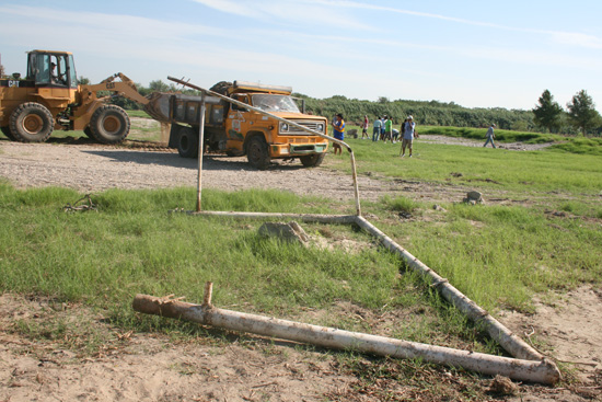 Inician rehabilitación de 11 campos deportivos dañados por el río Bravo 
