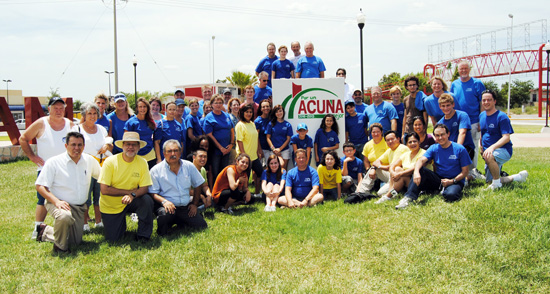 Médicos norteamericanos realizan brigada de salud en centros comunitarios de Acuña
