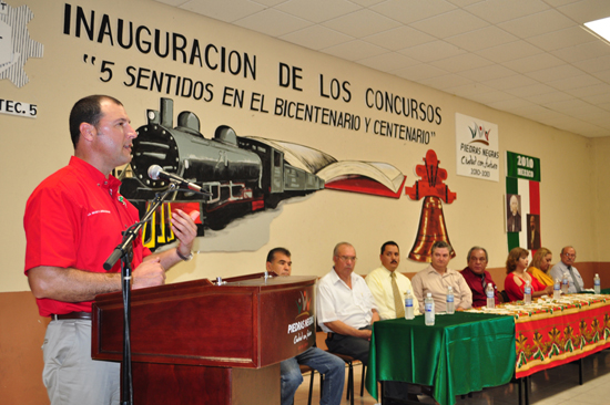 Inaugura alcalde concurso “5 sentidos del Bicentenario y Centenario” 