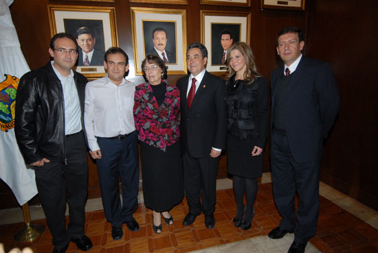 El  ex gobernador Humberto Moreira Valdés está ya en el Salón Gobernadores de Palacio de Gobierno 