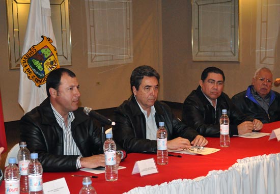 Reconoce Gobernador Jorge Torres que Piedras Negras fue el municipio que más empleos generó en el 2010