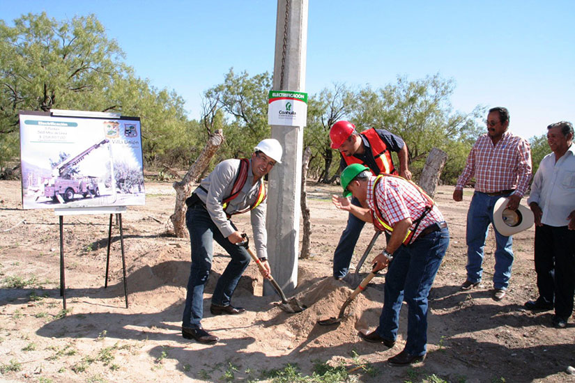 El gobierno de Jorge Torres inició la electrificación del ejido “El Porvenir”, de Villa Unión
