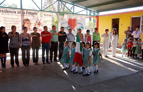Lleva Antonio Nerio programa “Presidencia en tu Escuela” a jardín de niños