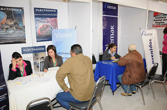 Realiza el IEE Feria del Empleo para profesionistas y técnicos en Saltillo