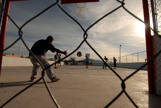 Rehabilitan estadios, campos y canchas deportivas en Coahuila