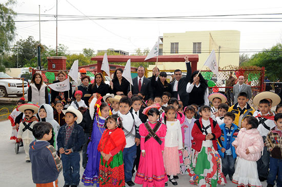 Invita alcalde a participar en el tradicional desfile del 20 de Noviembre