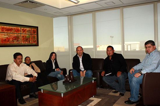 Se reúne Rubén Moreira con dirigencia estatal del PRD