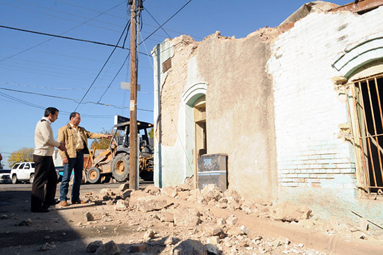 Continúa programa de demolición de viviendas abandonadas