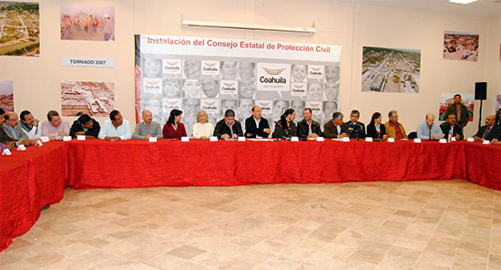 Participaron alcalde y funcionarios de la administración municipal en la  instalación del Consejo Estatal de Protección Civil