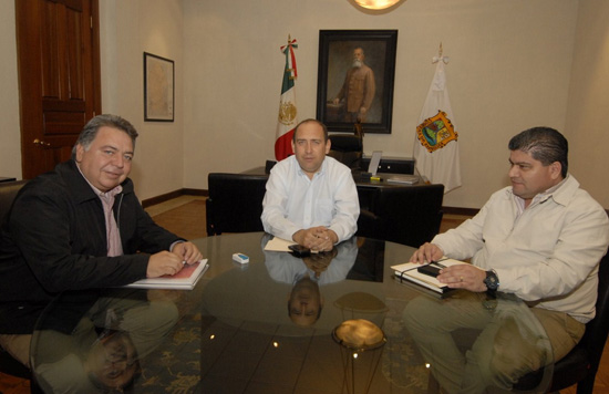 Se reúne el gobernador Rubén Moreira Valdez con el alcalde Alberto Aguirre Villarreal 