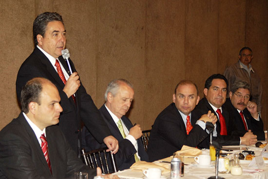 El gobernador Jorge Torres Lopez reitera su apoyo a los empresarios de Coahuila