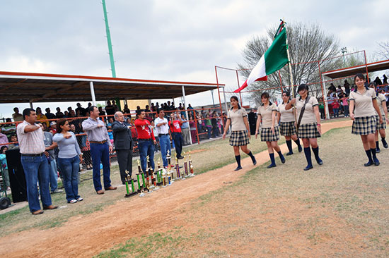 Inaugura alcalde Liga de Fútbol Infantil y Juvenil “Cerna 2000”
