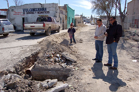 Supervisa   Nerio obra de rehabilitación de drenaje pluvial en calle Zaragoza