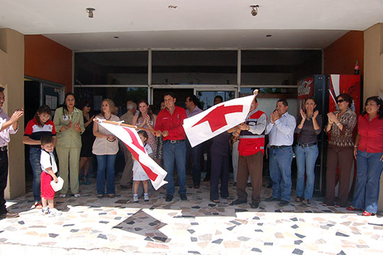 Arranca Antonio Nerio colecta anual de la Cruz Roja