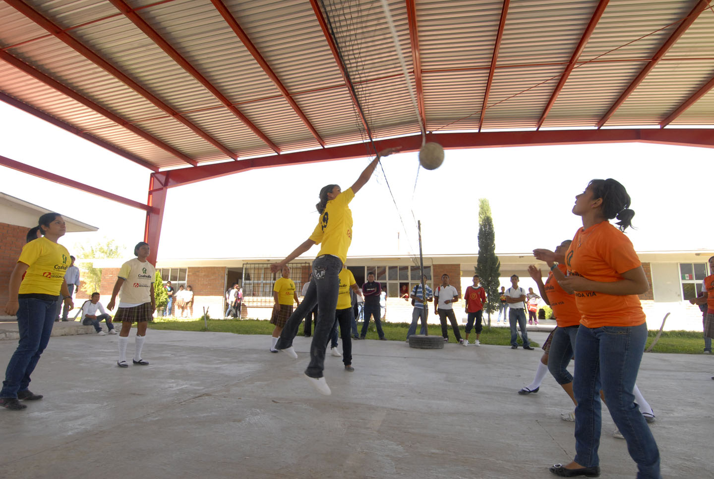 El gobierno de Jorge Torres López promueve permanentemente el deporte entre la población