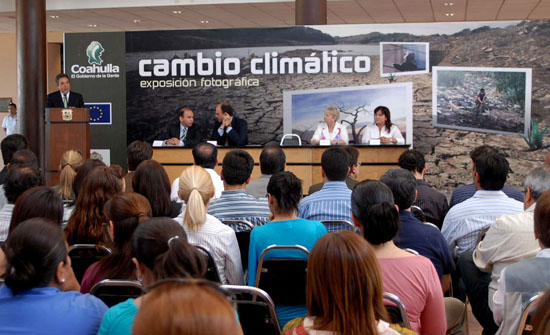 Inauguran el gobernador Jorge Torres y Embajadora de la Unión Europea, exposición fotográfica sobre cambio climático 