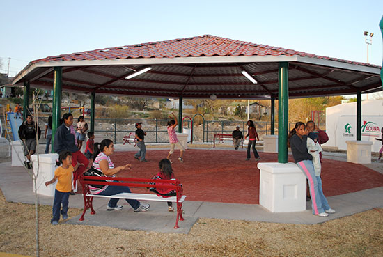 Inauguran Plaza Comunitaria en la colonia Porvenir