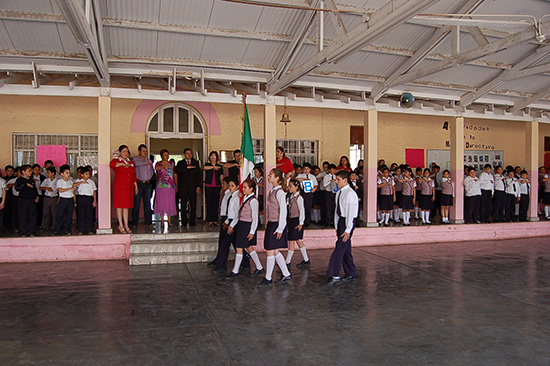 Lleva Antonio Nerio presidencia a la escuela Benito Juárez