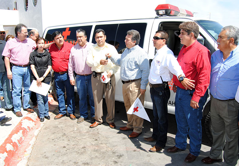 Recibio Protección Civil ambulancia e inician Colecta Anual de la Cruz Roja