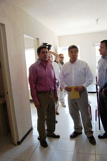 Recorren el Gobernador Torres López y Antonio Nerio la colonia Maseca y parque La Chimenea