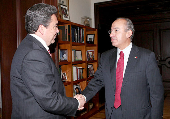 Se reúne el gobernador de Coahuila, Jorge Torres López con el presidente Felipe Calderón Hinojosa 