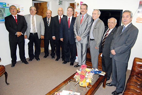 Acude el alcalde Alberto Aguirre a inauguración de Ventanilla de Salud 
