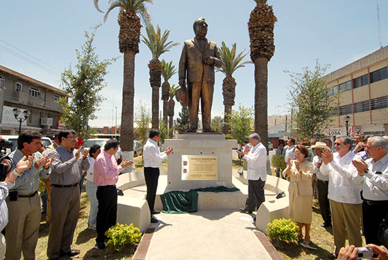 Coahuila rinde homenaje a Don Braulio Fernández Aguirre
