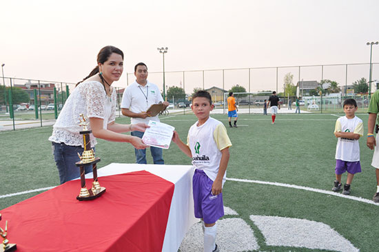 Con gran éxito concluye Primer Torneo de Futbol