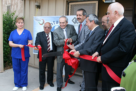 El Dr. José Ángel Córdova Villalobos inaugura Ventanilla de Salud en el Consulado de Del Rio, Texas