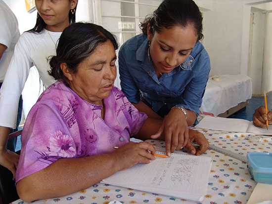 El programa “En Coahuila: Cero Marginación” disminuyó el analfabetismo en la entidad