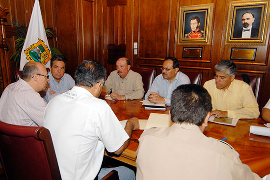 Encabeza el gobernador Jorge Torres reunión de evaluación del Comité Técnico de Incendios