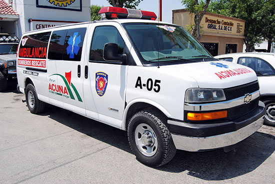 Entra en servicio ambulancia donada por el Patronato de la Cruz Roja