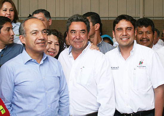 Reciben Gobernador Torres López y Alcalde Nerio a Felipe Calderón