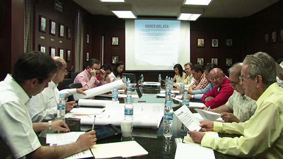Sesiona en sala de cabildo Consejo Municipal de Desarrollo Urbano