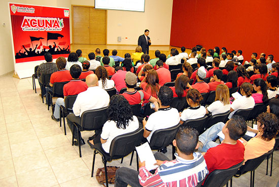 Celebraron congreso de liderazgo estudiantil “Acuña, Ciudad de Carácter”
