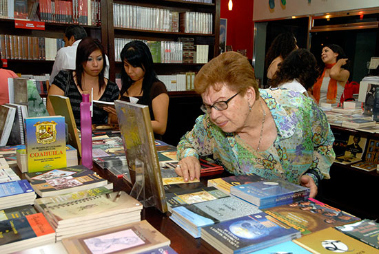 Durante todo mayo ofrece descuento la Librería “Julio Torri” a las madres de familia y a los maestros