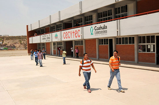 El CECyTEC de General Cepeda ofrece mejores instalaciones a la población estudiantil