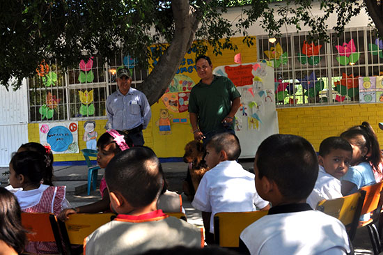 Imparte Salud Municipal en las escuelas pláticas “El Niño y el Ambiente con los Animales”