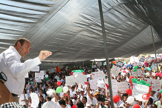 Inicia Rubén Moreira en Saltillo la segunda etapa de su campaña