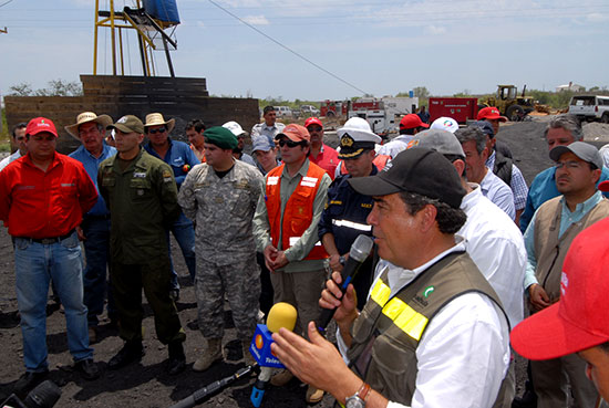 Se reúne el gobernador Jorge Torres con expertos chilenos en minería