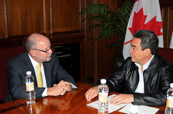 Sostiene reunión de trabajo el gobernador Jorge Torres con el embajador de Canadá en México