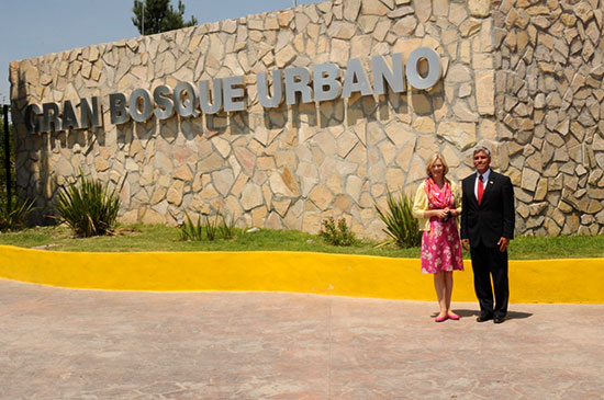 "El Gran Bosque Urbano, único en el país: Embajadora de Suecia en México