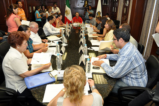 Encabeza alcalde Segunda Sesión de Cabildo del mes de junio