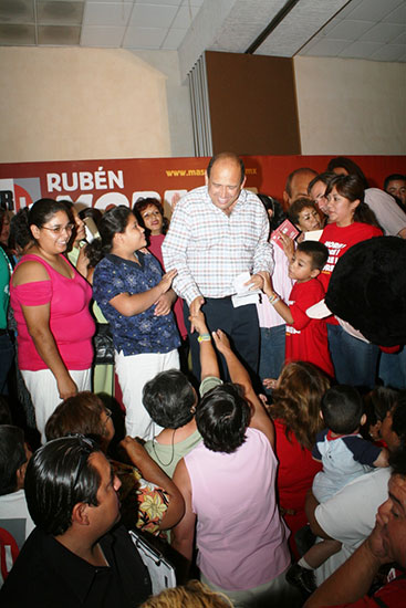 “Ganaremos para darle a nuestros hijos un mejor futuro”: Rubén Moreira
