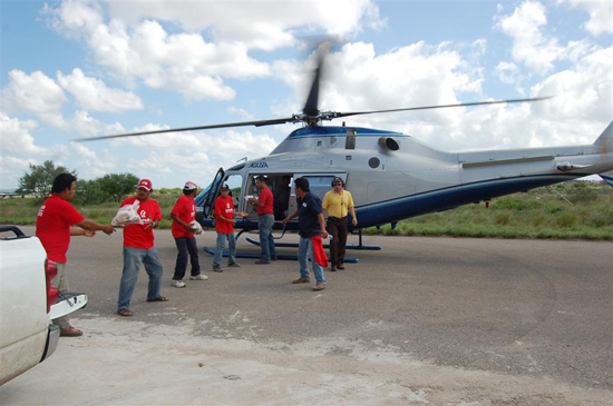 Gestiona el gobierno del estado un helicóptero más para atacar incendio en la sierra de Arteaga
