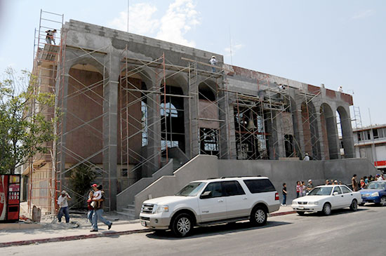 La remodelación del edificio de la Presidencia Municipal de Monclova avanza en su tercera etapa