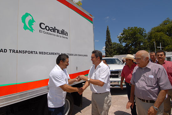 La Secretaría de Salud recibe 17 vehículos más del gobierno de Jorge Torres López