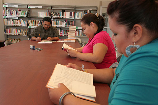 Más de 9 mil usuarios ha atendido la biblioteca “Profesor Manuel de Jesús Ledezma Zúñiga” en Nueva Rosita