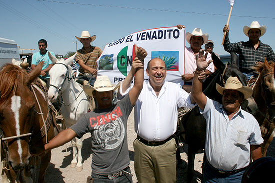 Rubén Moreira realiza campaña en Piedras Negras, Zaragoza y Acuña
