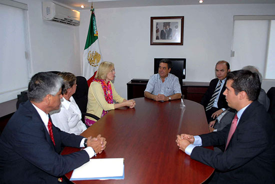 Se reúne el gobernador Jorge Torres López con la embajadora de Suecia en México